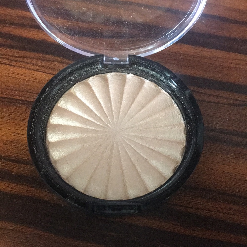 OFRA Rodeo Drive Highlighter